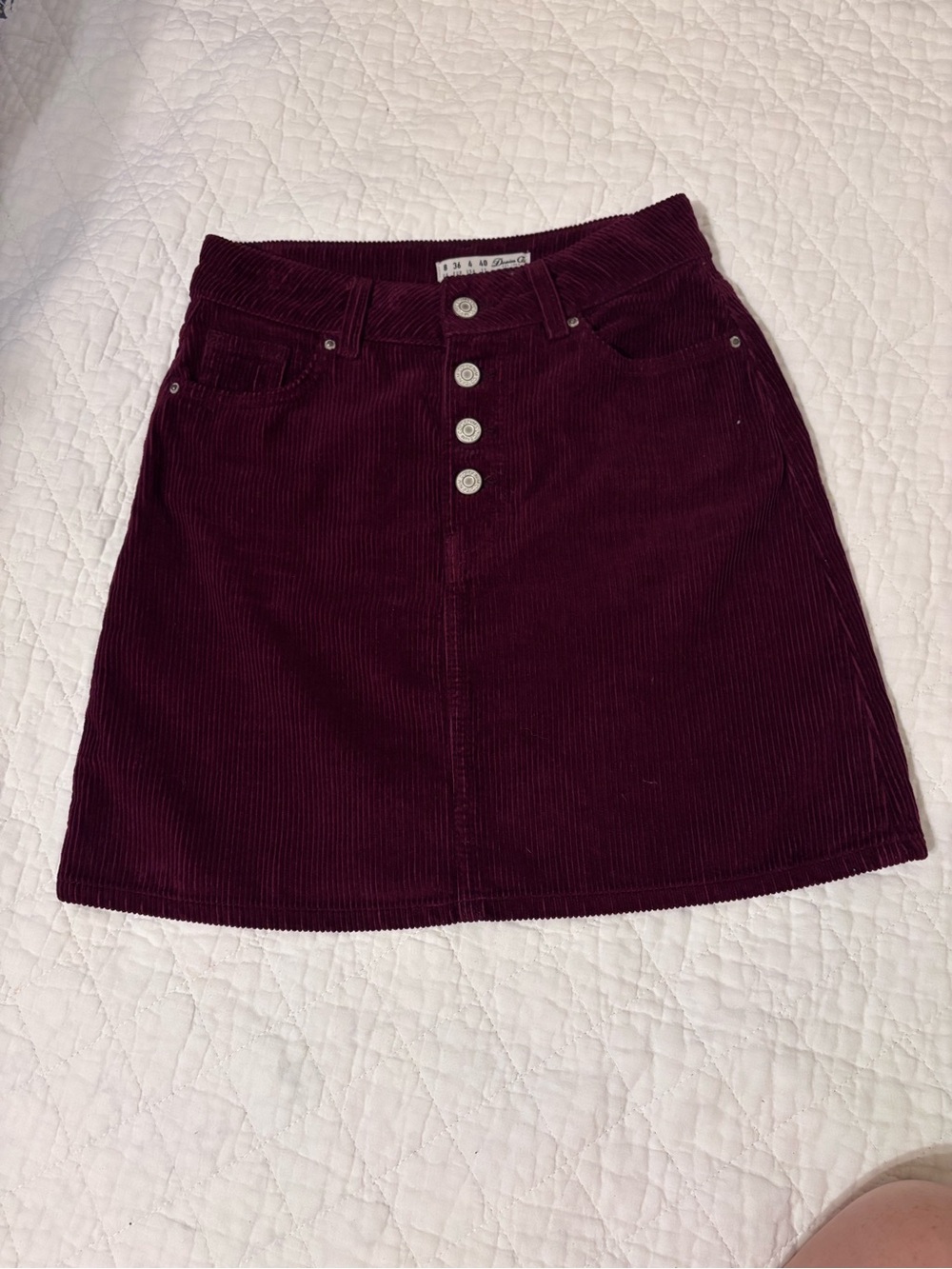 Denim&Co Preppy Burgundy Corduroy Button-Front Mini Skirt Size 4